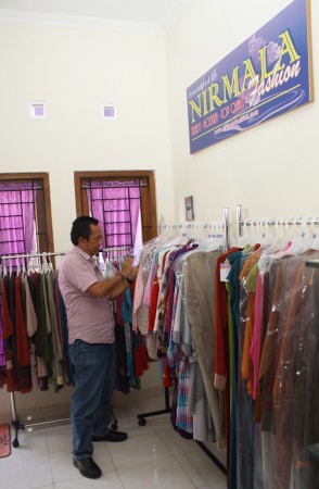 pelatihan SDM dan IT YES mendapatkan voucher belanja di Nirmala Fashion