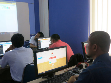 Pelatihan Web Programming Tingkat Menengah Fakultas Kedokteran Universitas Diponegoro (UNDIP) Semarang September 2018