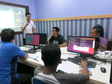 Pelatihan Administrator Jaringan Komputer Linux Tingkat Dasar BKD Provinsi Papua Barat Mei 2019