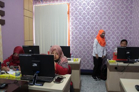 Pelatihan Perkantoran Elektronik Pascasarjana Universitas Tadulako Palu Provinsi Sulawesi Tengah