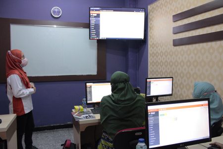 Pelatihan Sistem Informasi Manajemen Gedung dan Inventarisasi Aset dengan Aplikasi (SIMADURIA) Pascasarjana Universitas Tadulako Palu Provinsi Sulawesi Tengah