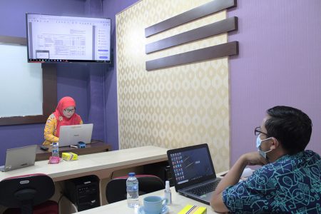 Pelatihan Sistem Dokumentasi Kegiatan Laboratorium Politeknik Kesehatan Kementerian Kesehatan Kota Tasikmalaya Kota Tasikmalaya Provinsi Jawa Barat
