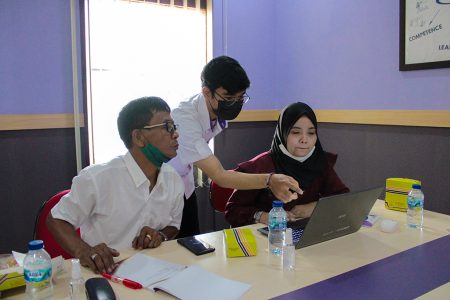 Pelatihan Teknologi Informasi Fakultas Teknik Universitas Tadulako Palu Provinsi Sulawesi Tengah