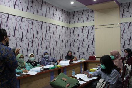 Pelatihan Pengembangan SDM dengan materi Budgeting Fakultas Kedokteran Universitas Diponegoro