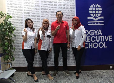 Pelatihan Teknologi Informasi materi Desain Grafis Balai Latihan Kerja Provinsi Kalimantan Selatan