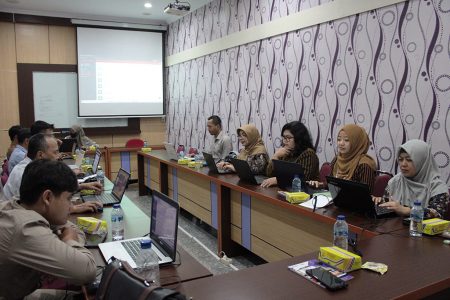 Pelatihan Sistem Informasi Pendaftaran Ujian Fakultas Hukum Universitas Diponegoro Oktober 2022