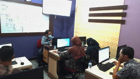 Pelatihan Analisis Data dengan Excel DINKES Kabupaten Kutai Kartanegara November 2022