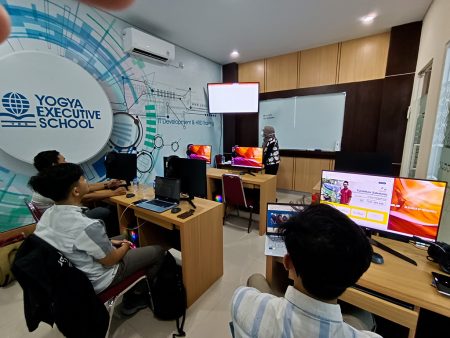 Pelatihan Jurnalistik Online Yayasan Badan Wakaf Universitas Islam Indonesia (UII) September 2023