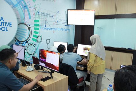 Pelatihan Web Geographic Information System (GIS) Dinas Pertanahan Dan Tata Ruang Kab Kulon Progo Prov DIY September 2023