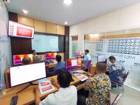 Pelatihan Teknologi Informasi Universitas Islam Negeri (UIN) Syarif Hidayatullah Jakarta Oktober 2023