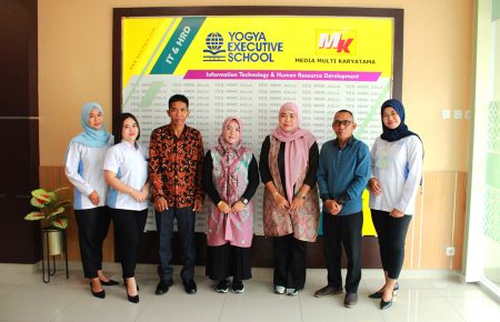 Pelatihan Pengembangan SDM materi ANJAB dan ABK Kantor Kecamatan Muara Wis Kabupaten Kutai Kartanegara Desember 2023