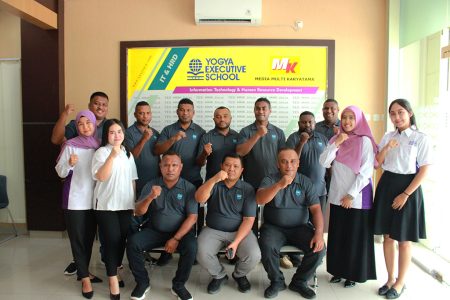 Pelatihan Pengembangan SDM materi Peningkatan Tupoksi Humas dan Protokol Ajudan Sespri & Aspri SETDA Kabupaten Manokwari November 2023