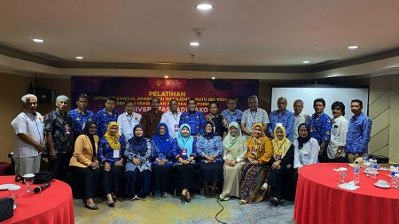 Pelatihan Optimasi Kinerja Organisasi Manajemen Mutu ISO 9001-2015 dengan Pendekatan Birokrasi Reformasi Program Pascasarjana Universitas Tadulako Desember 2023
