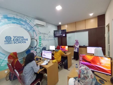 Pelatihan Jurnalistik Online Fakultas Hukum Universitas Diponegoro Semarang Maret 2024