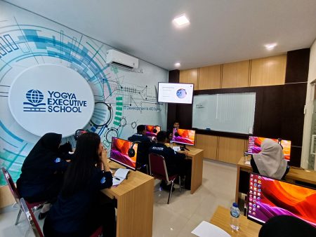 Pelatihan Pembuatan Konten Digital Berbasis Mobile DISKOMINFO Kabupaten Penajam Paser Utara Juni 2024