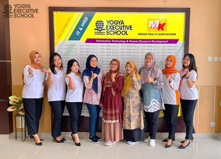 Pelatihan Pengembangan SDM materi Cara Distribusi Obat yang Baik (CDOB) DINKES Kab Belitung Juli 2024