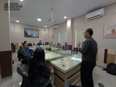 Pelatihan Manajemen Pelayanan Publik DISNAKERTRANS Kabupaten Kulon Progo DIY September 2024