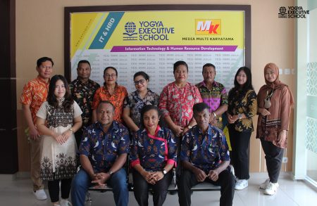 Pelatihan Pengembangan SDM materi Master Of Ceremony (MC) November 2024