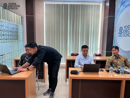 Pelatihan Teknologi Informasi Kecamatan Muara Wis Kab KuKar Prov KalTim November 2024