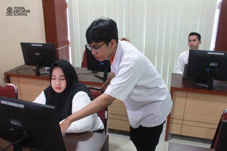 Pelatihan Kearsipan Elektronik (E-Filing) FKM Universitas Tadulako Februari 2025