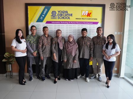 Pelatihan Teknologi Informasi materi Associate Data Scientist BNSP Mei 2025