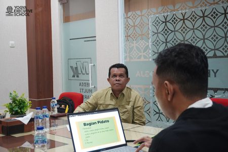 Pelatihan Pengembangan SDM materi Penyusunan naskah Sambutan atau Pidato PEMKAB Asmat Agustus 2025