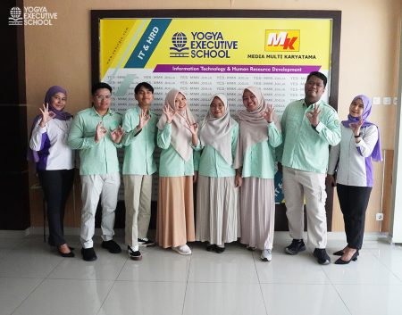 Pelatihan Teknologi Informasi materi Fotografi dan Videografi November 2025