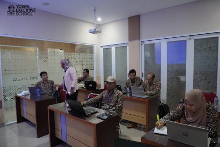 Pelatihan Content Creator BNSP FIS Universitas Negeri Malang November 2025