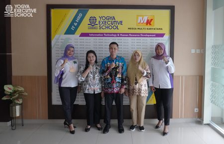 Pelatihan Pengembangan SDM materi Standar Pelayanan Minimal (SPM) dan Standar Operasional Prosedur (SOP) November 2025