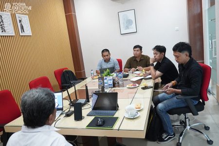 Pelatihan Teknologi Informasi materi Pengelolaan Server dan Jaringan UKPBJ PPU Desember 2025