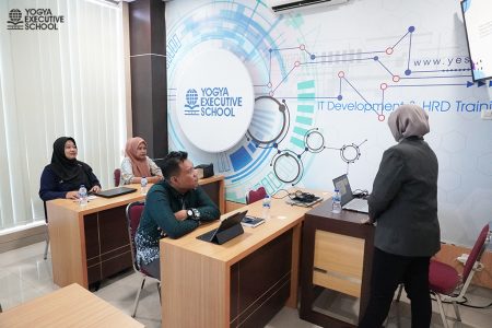 Pelatihan Teknologi Informasi materi Manajemen Kearsipan DINKES Kab Merauke April 2026