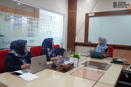 Pelatihan Penyusunan Publikasi Institusi FEB Universitas Negeri Malang Juni 2026
